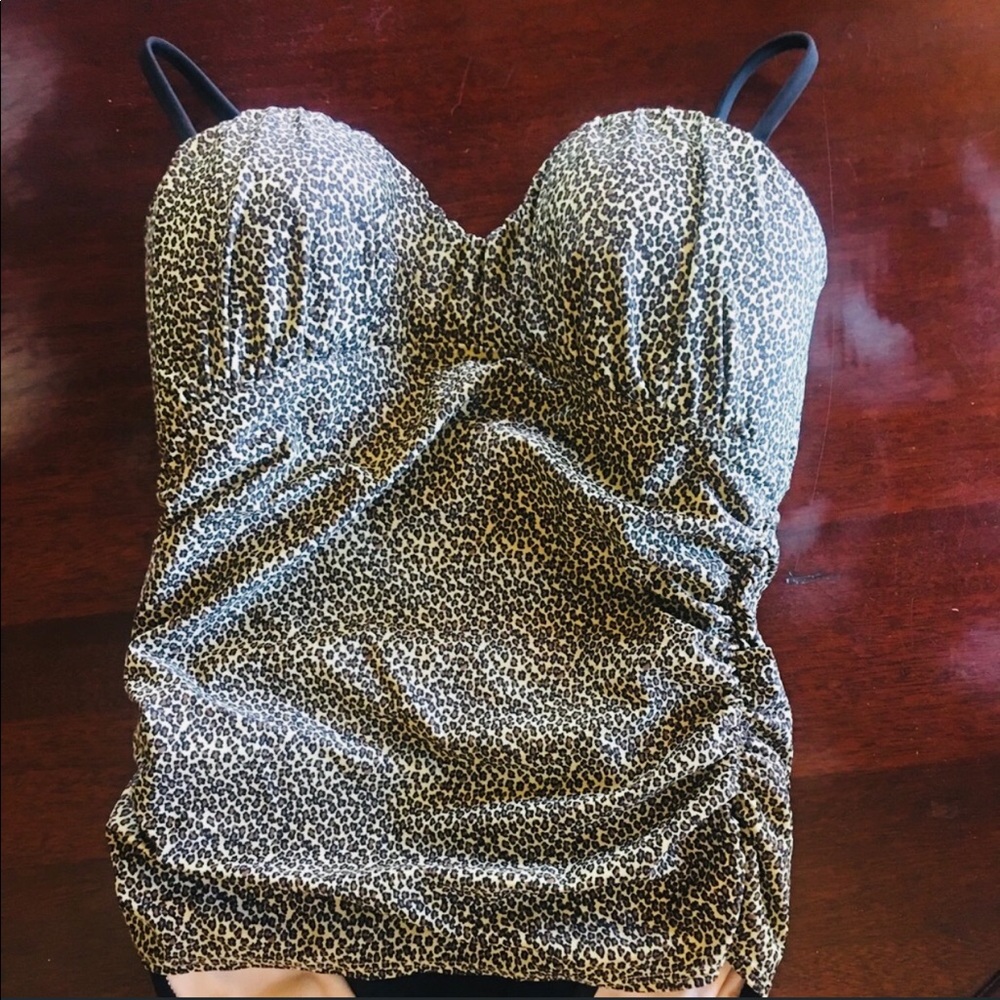 Old navy one piece bathing suit
